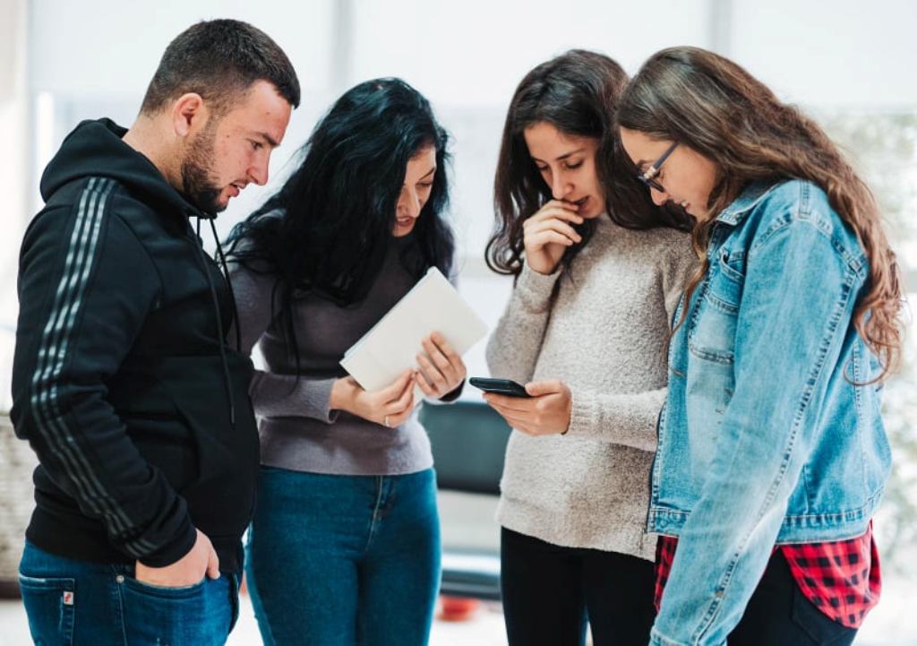 Dita e dytë e trajnimit të studentëve të programeve të studimit “Gazetari” dhe “Gazetari-Anglisht” në Universitetin e Elbasanit, pjesë e projektit të USAID “Drejtësi për të Gjithë”, Uniel