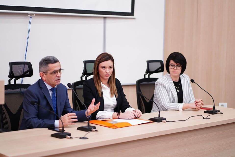 Prezantohet thirrja e pestë të Programit Kombëtar të Praktikave të Punës nga Ministria e Arsimit Rinisë dhe Sportit, në Universitetin e Elbasanit “Aleksandër Xhuvani”, Uniel