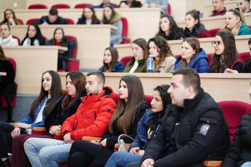 Prezantohet thirrja e pestë të Programit Kombëtar të Praktikave të Punës nga Ministria e Arsimit Rinisë dhe Sportit, në Universitetin e Elbasanit “Aleksandër Xhuvani”, Uniel