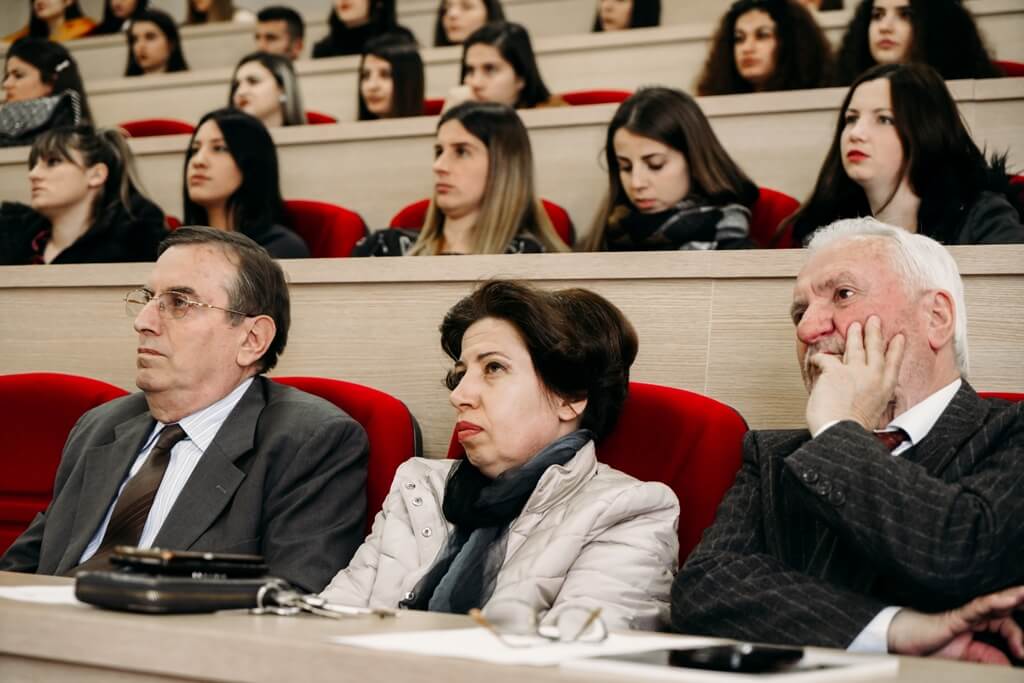 Universiteti i Elbasanit i jep “Certifikatë Mirënjohje” prof. dr. Ziso Thomollari, Uniel