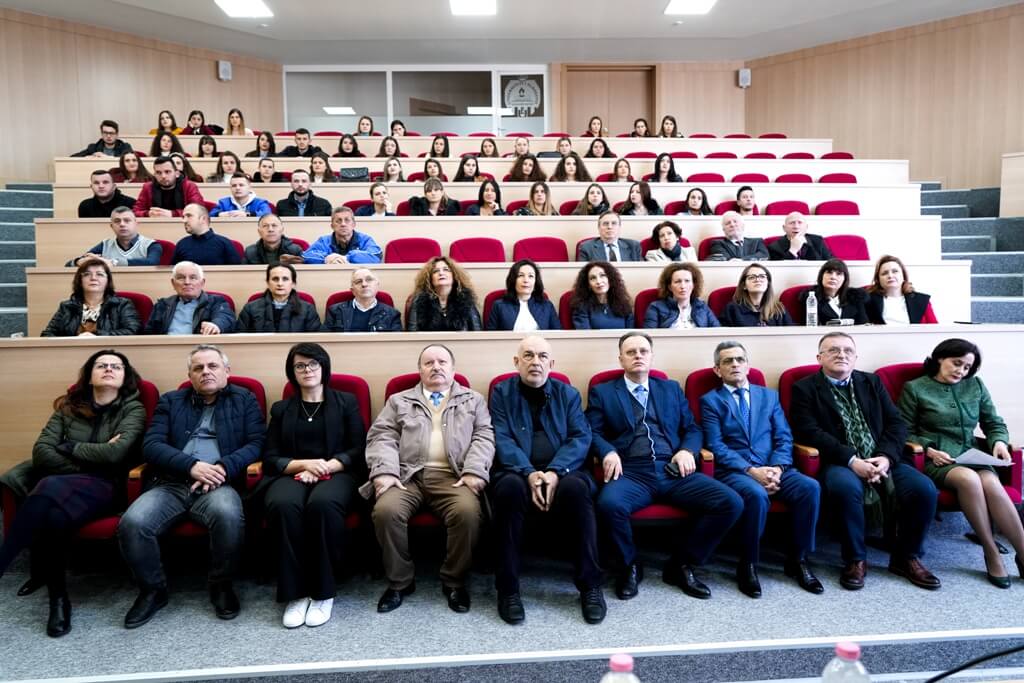 Universiteti i Elbasanit i jep “Certifikatë Mirënjohje” prof. dr. Ziso Thomollari, Uniel