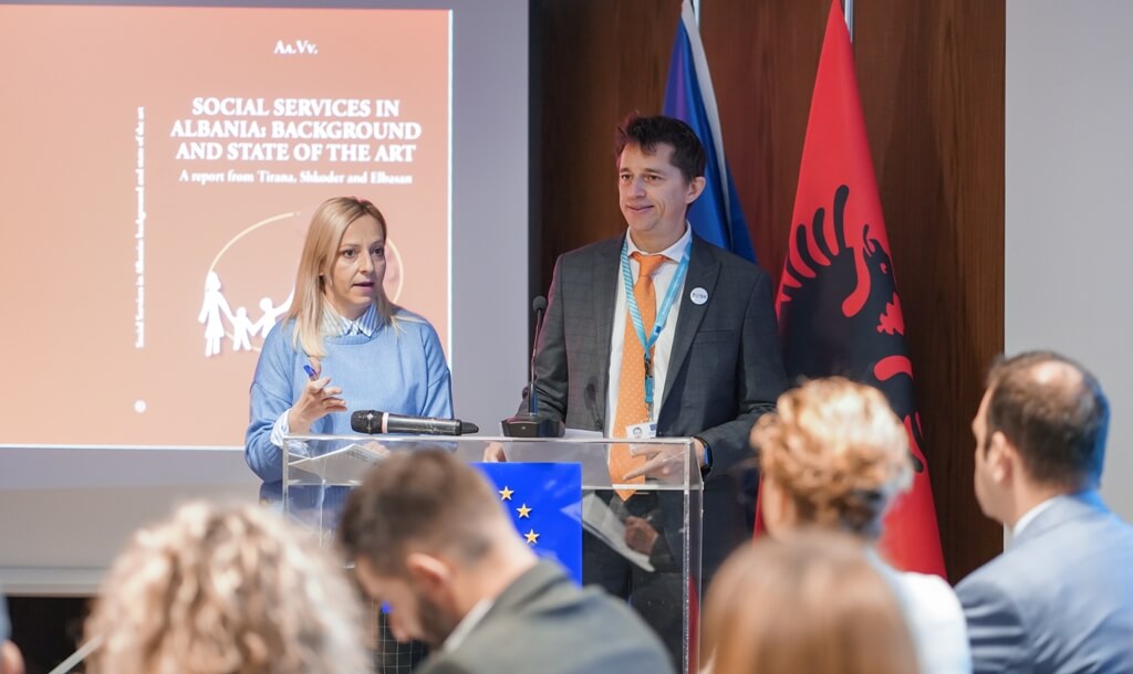 Universiteti i Elbasanit organizoi eventin për promovimin e librit “SOCIAL SERVICES IN ALBANIA: BACKGROUND AND STATE OF THE ART”, Uniel