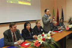 Zhvillohet Konferenca e III Kombëtare Infiermerore ,UNIEL