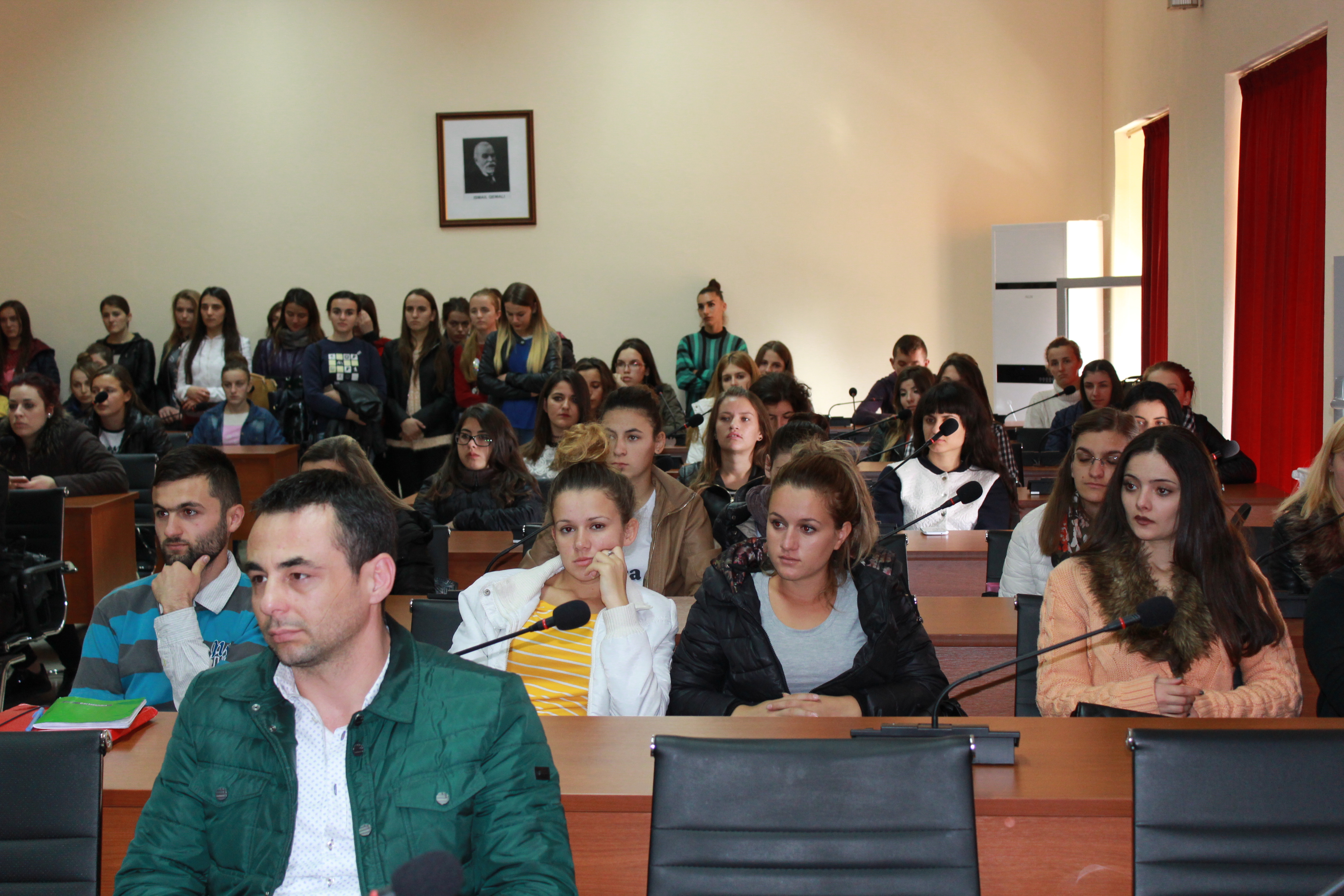 Leksione të hapura për studentët e Fakultetit të Shkencave Humane